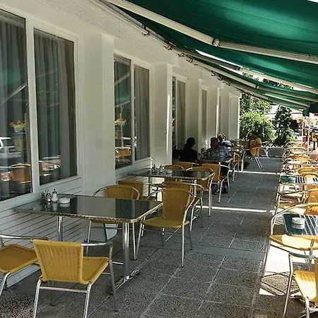 Wien بودابست